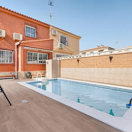 Semesterbostad Spacious Private Family With Ac And Pool *