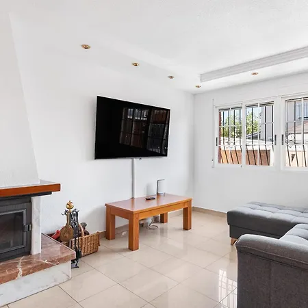 Spacious Private Family With Ac And Pool Semesterbostad San Vicente Raspeig